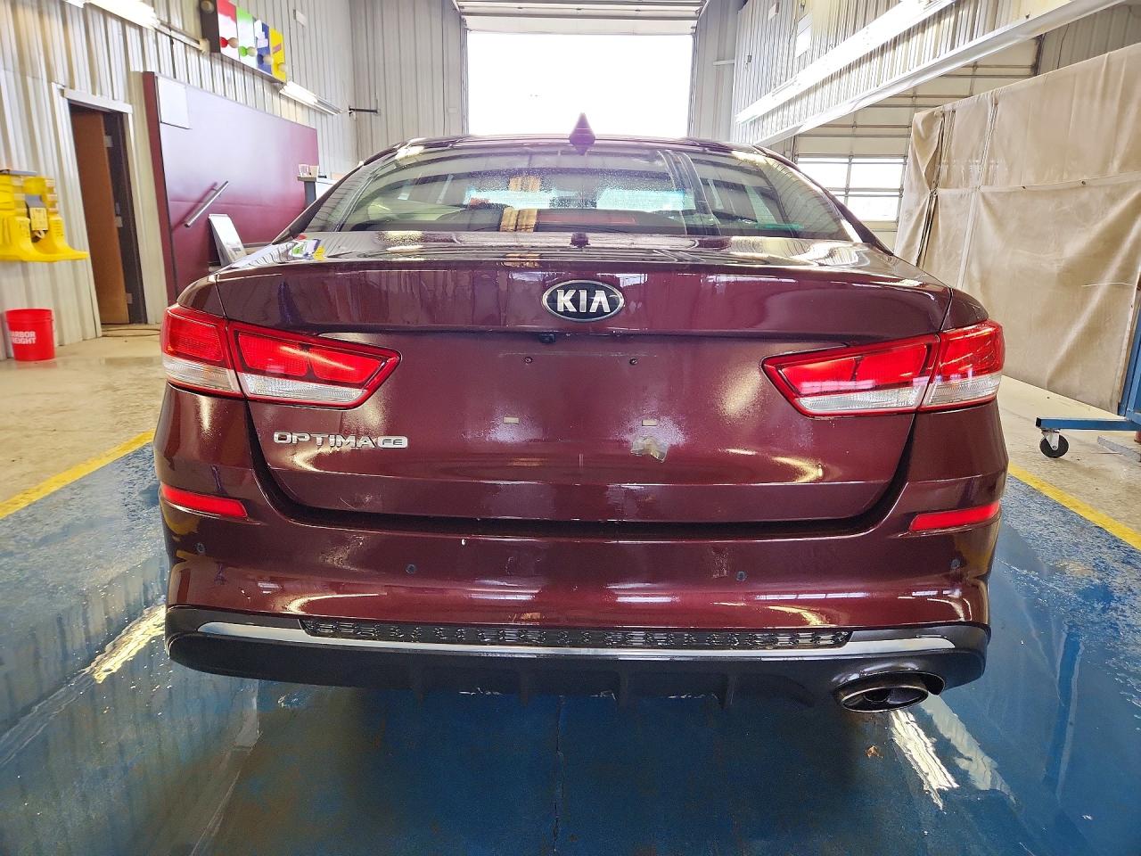 2019 KIA Optima VIN 5XXGT4L32KG344191 photo 6
