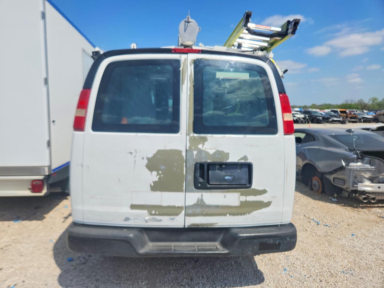 2006 CHEV Express VIN 1GCGG25VX61173912 photo 6
