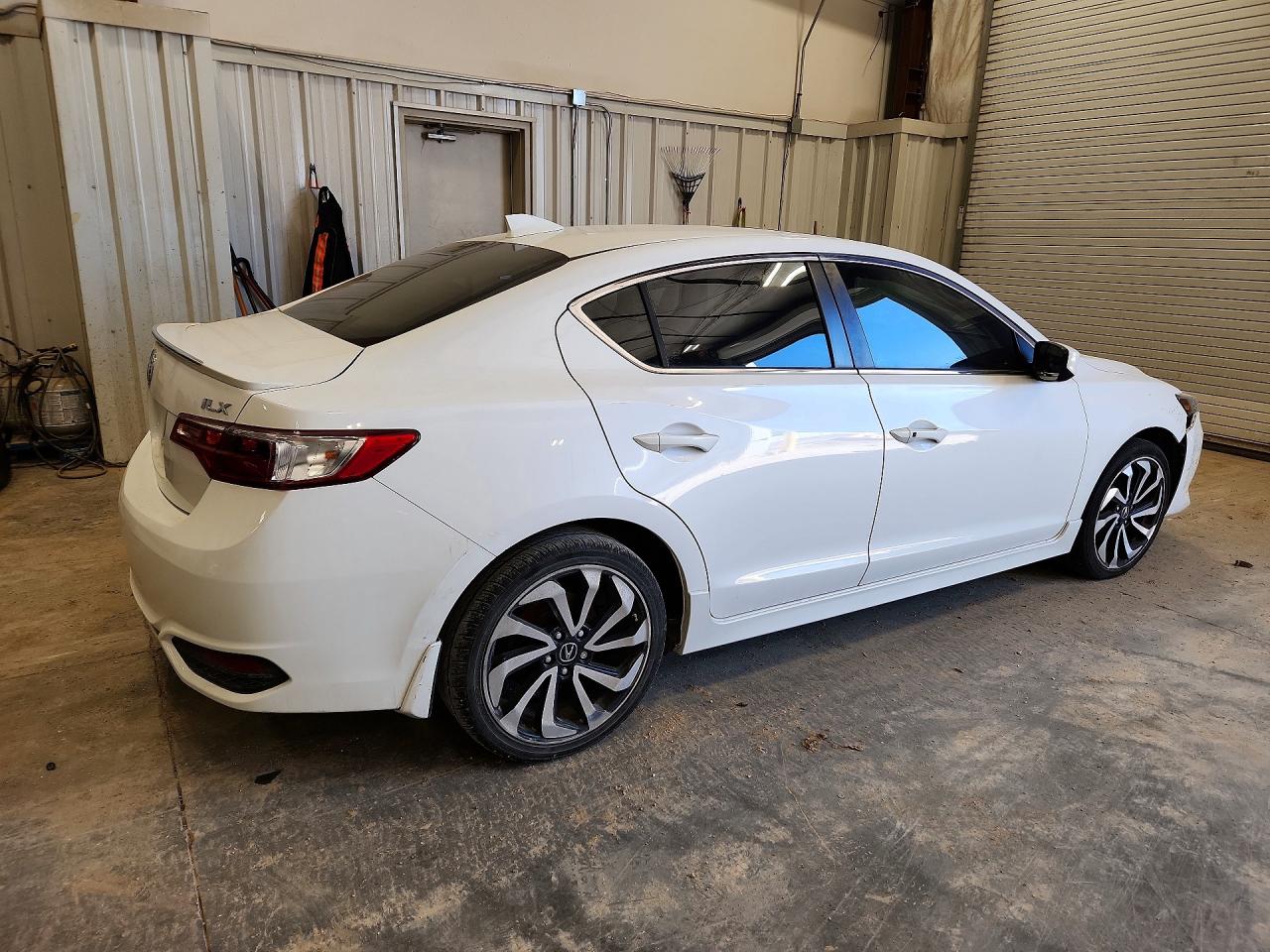 2017 Acura Ilx VIN 19UDE2F87HA002122 photo 3