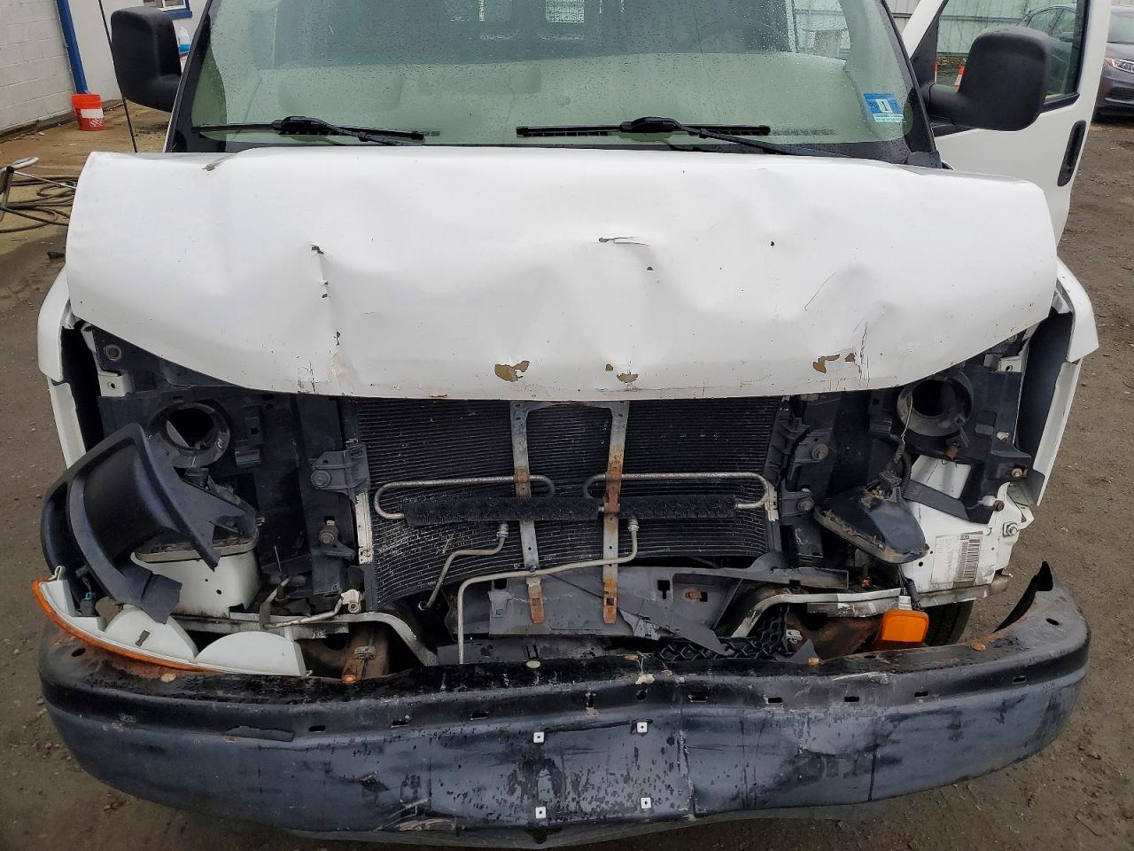 2011 CHEVROLET Express g2500 VIN 1GCWGFCAXB1182591 photo 12