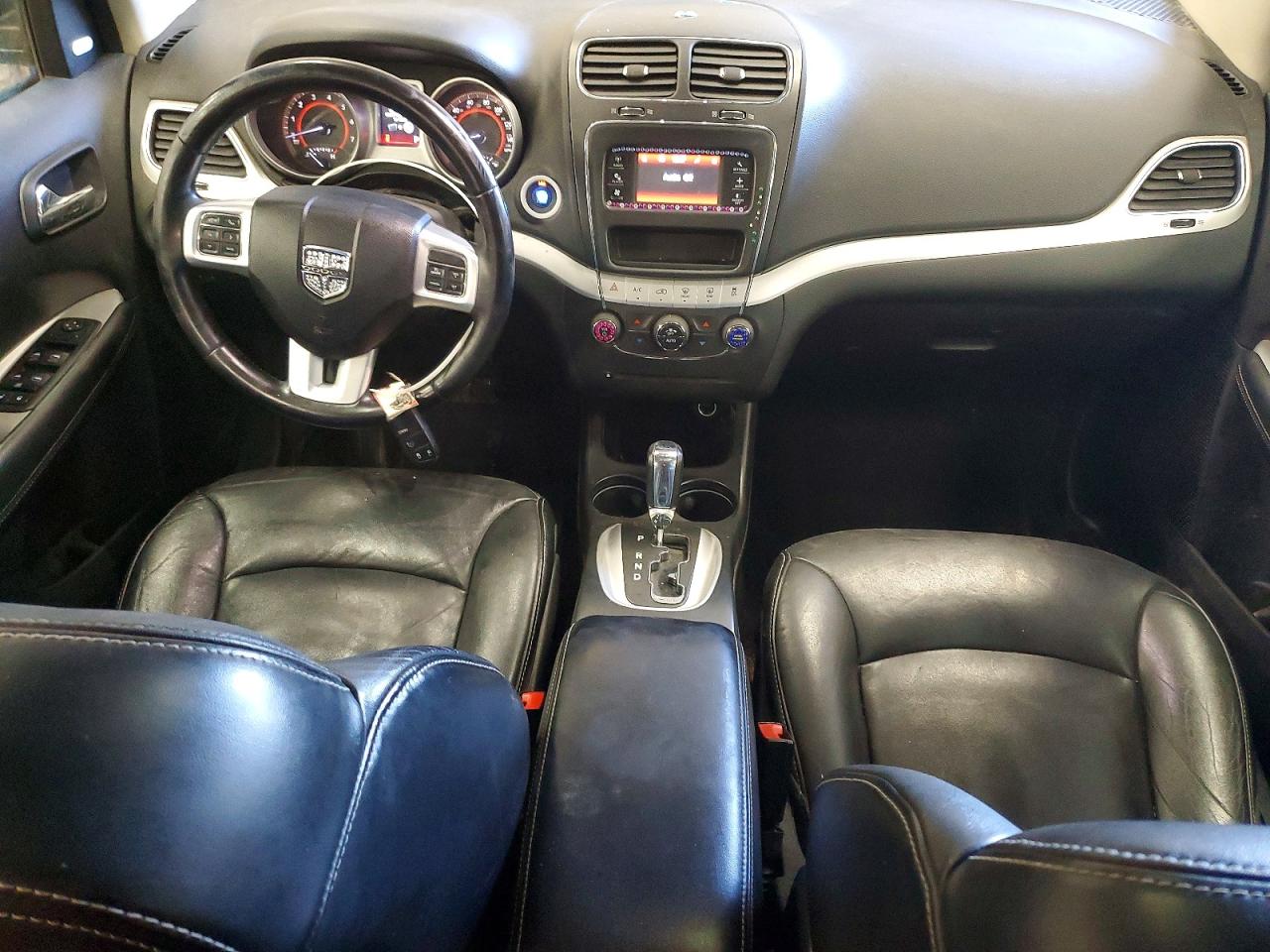 2011 Dodge Journey VIN 3D4PH6FG4BT570574 photo 8