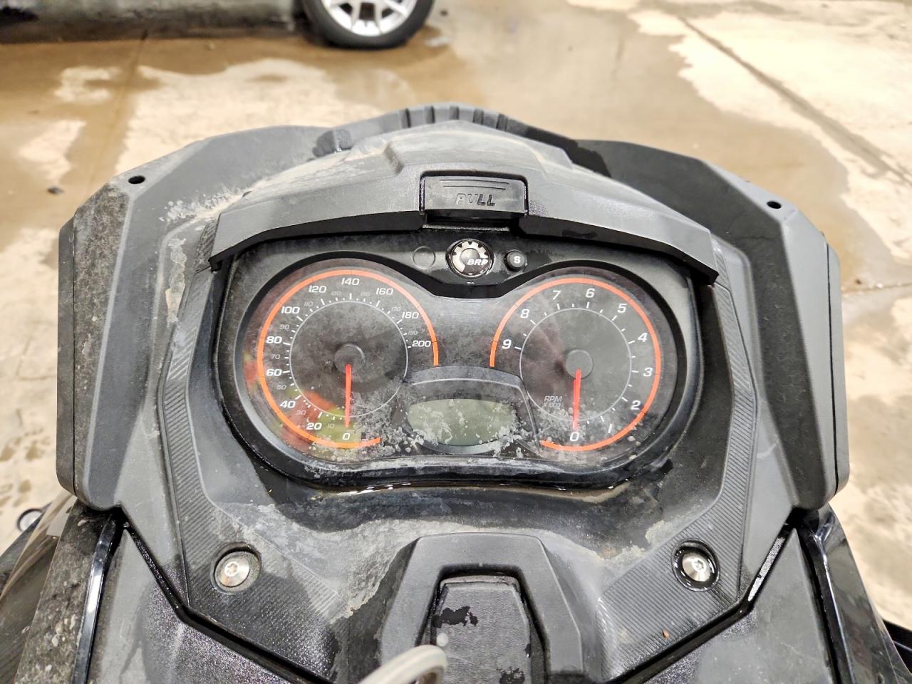 2017 SKI Renegade s VIN 2BPSBXHA1HV000591 photo 8