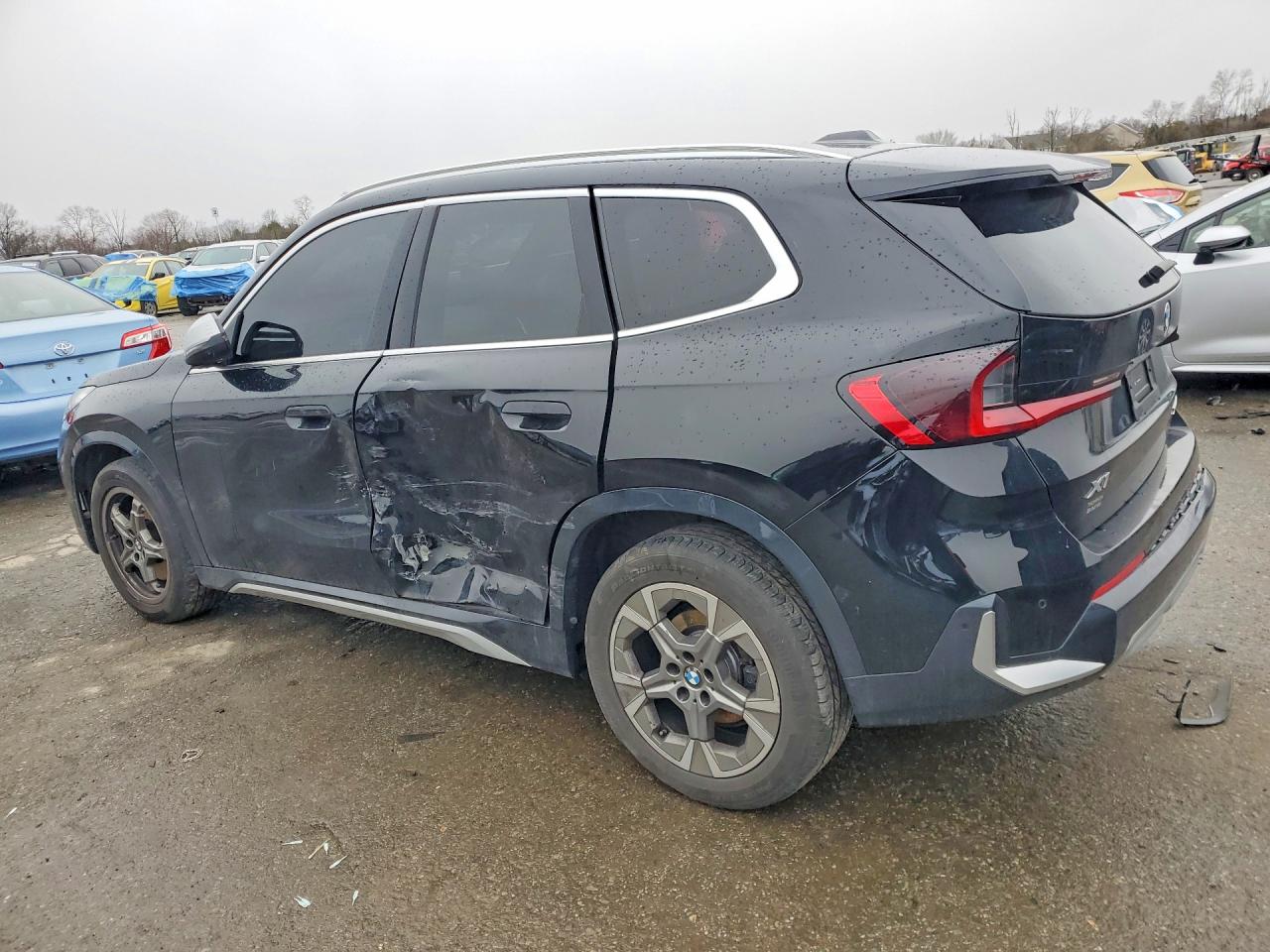 2024 BMW X1 VIN WBX73EF05R5Y49487 photo 2