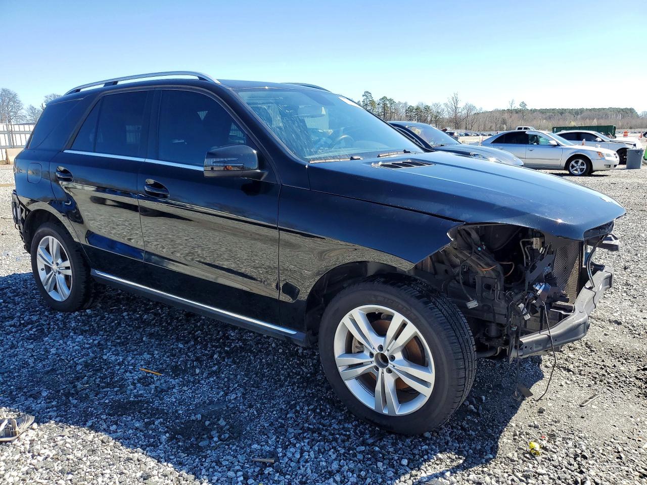 2013 Mercedes M-class VIN 4JGDA5JB0DA144185 photo 4