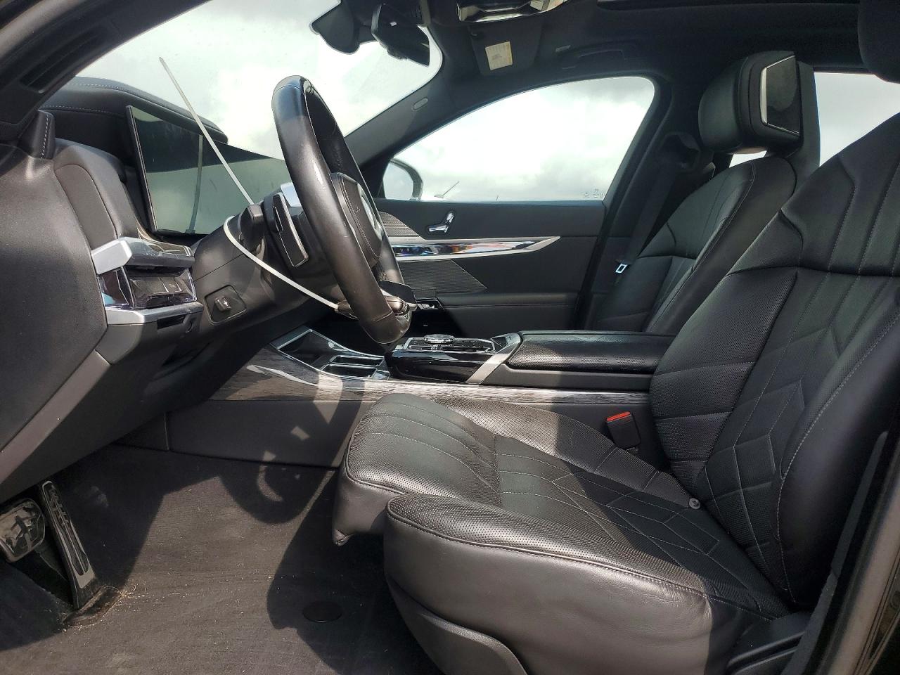 2023 BMW 7 series VIN WBA23EH00PCM21708 photo 7