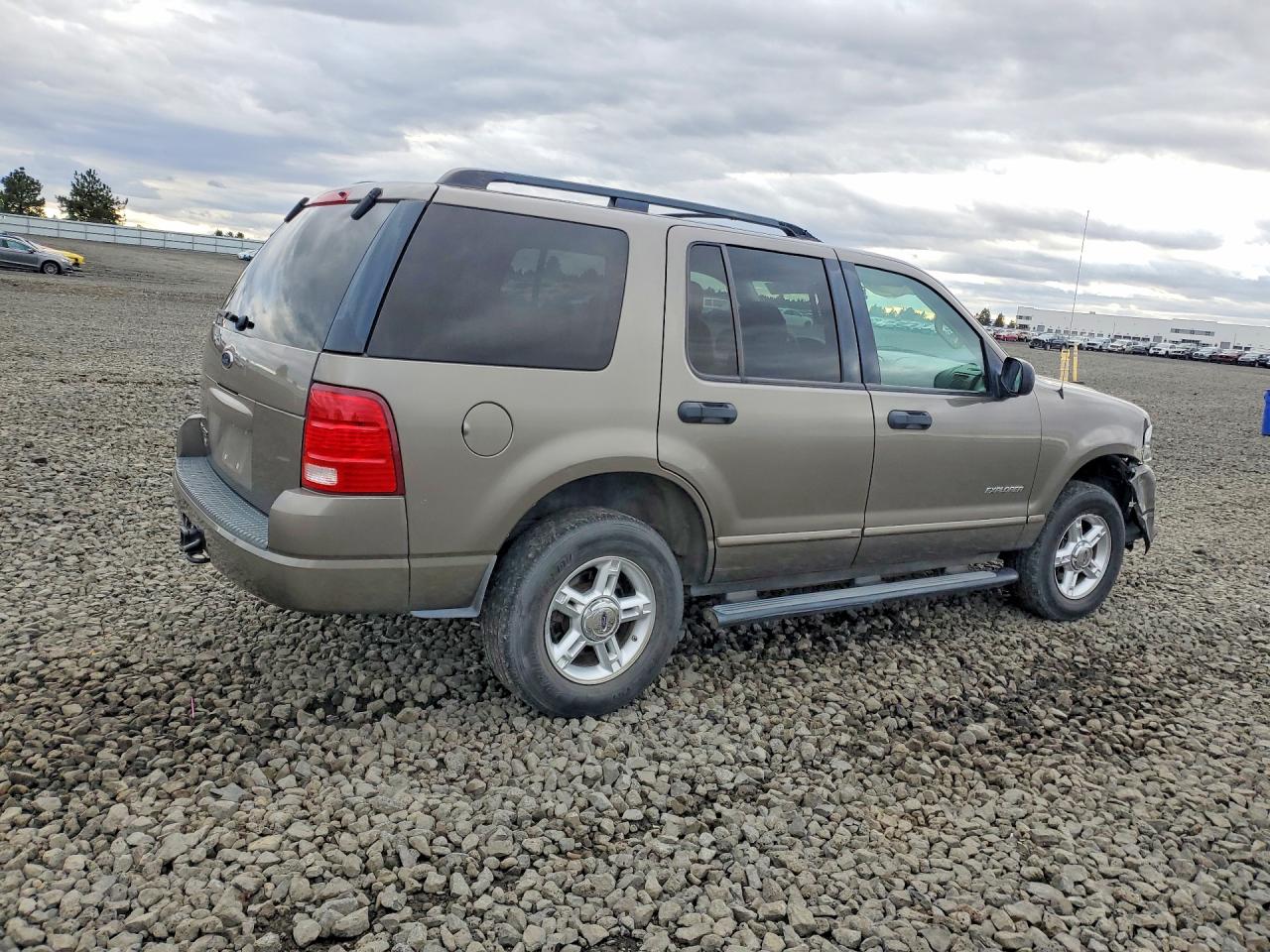 2004 Ford Explorer VIN 1FMZU73K14ZA34852 photo 3