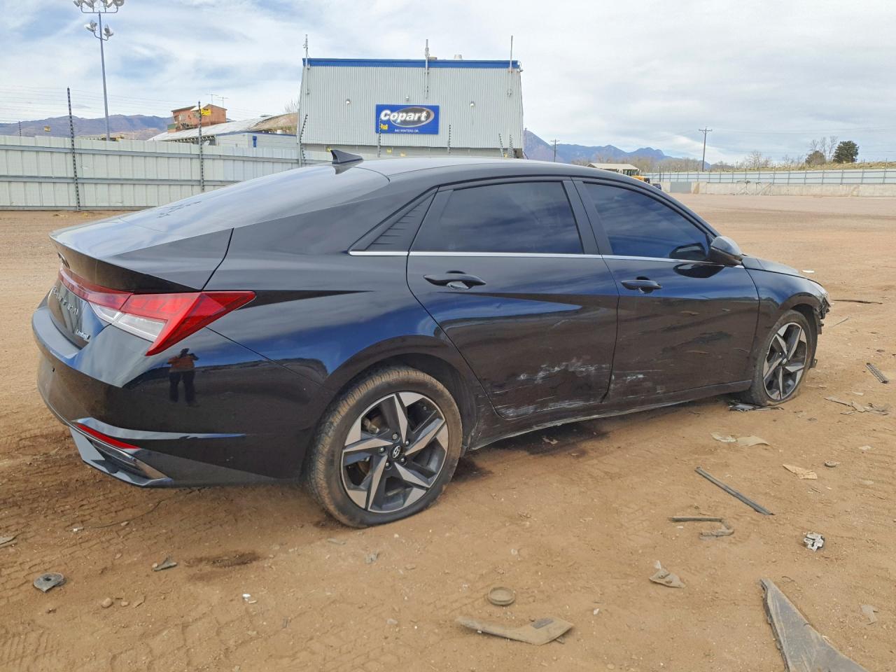 2023 Hyundai Elantra VIN KMHLP4AG4PU371575 photo 3
