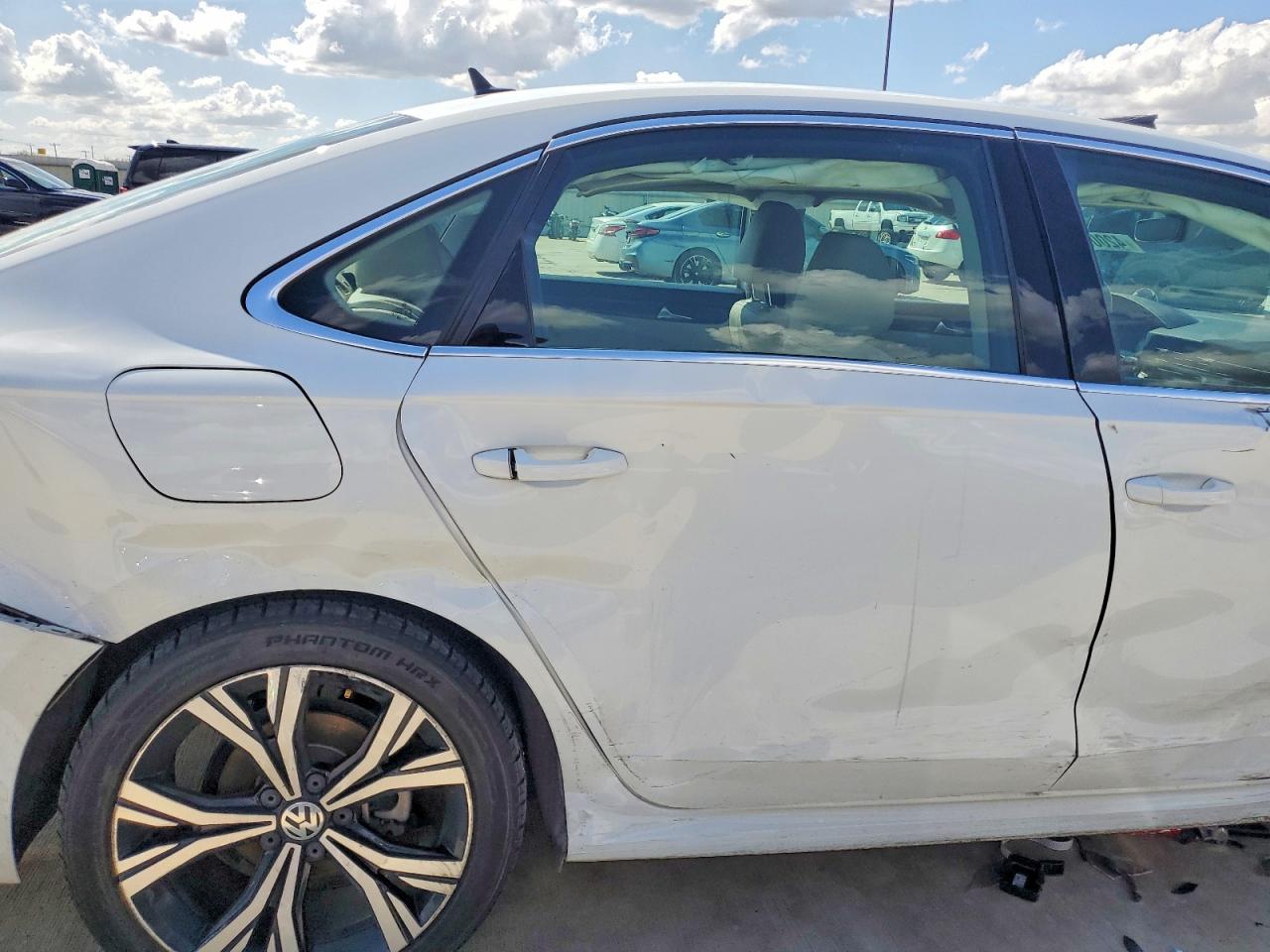 2020 Volkswagen Passat VIN 1VWCA7A34LC002474 photo 10