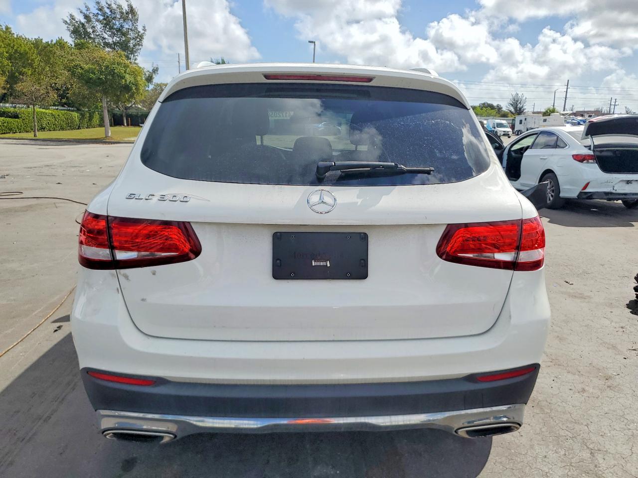2018 Mercedes-Benz Glc class VIN WDC0G4JB2JV037391 photo 6