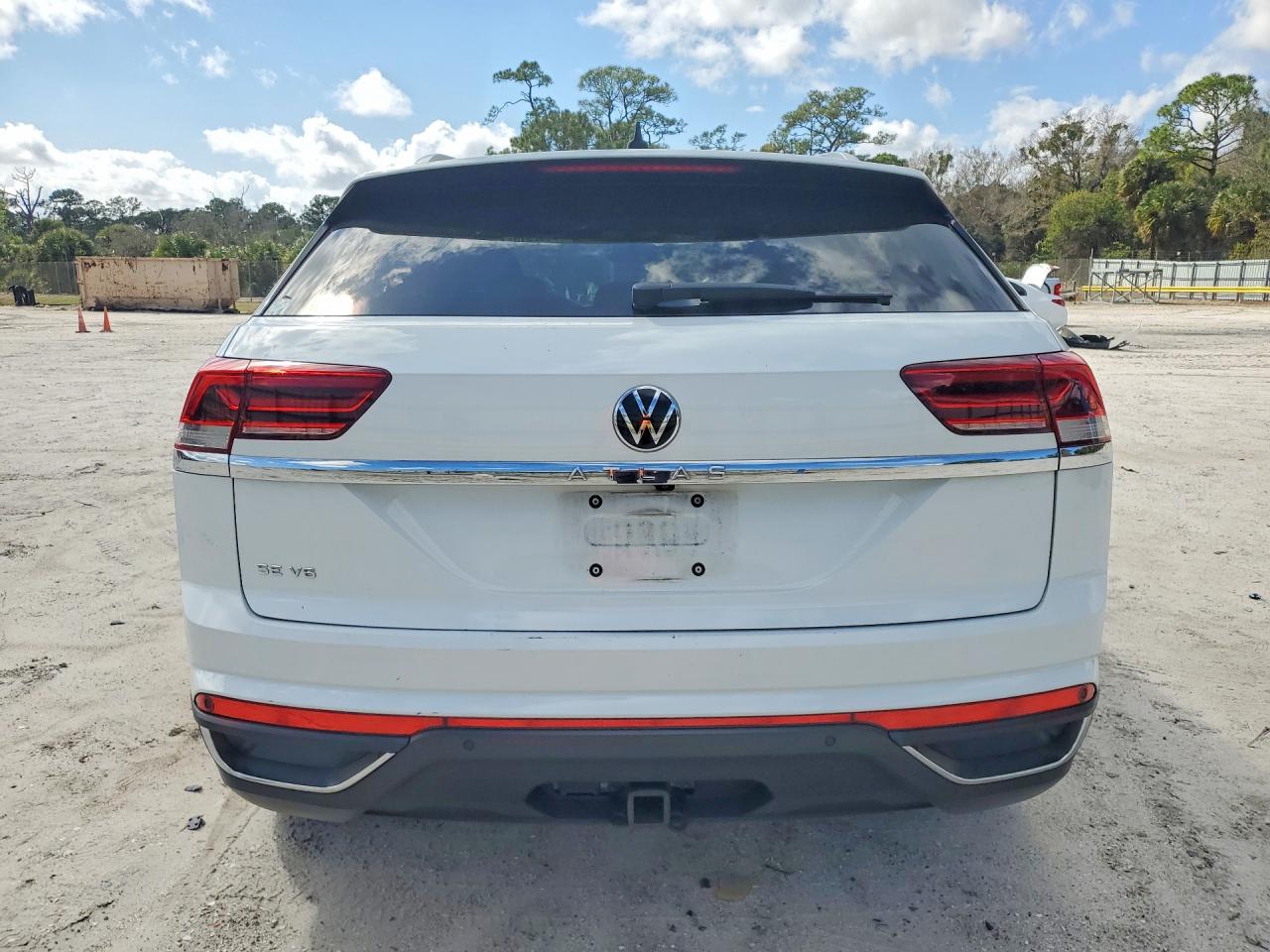 2020 Atlas cross sport VIN 1V2YE2CA6LC220183 photo 6