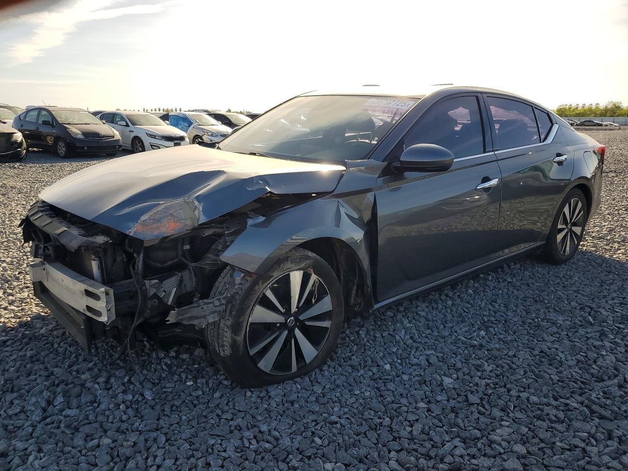 2019 Nissan Altima VIN 1N4BL4EV2KC238600 photo 1