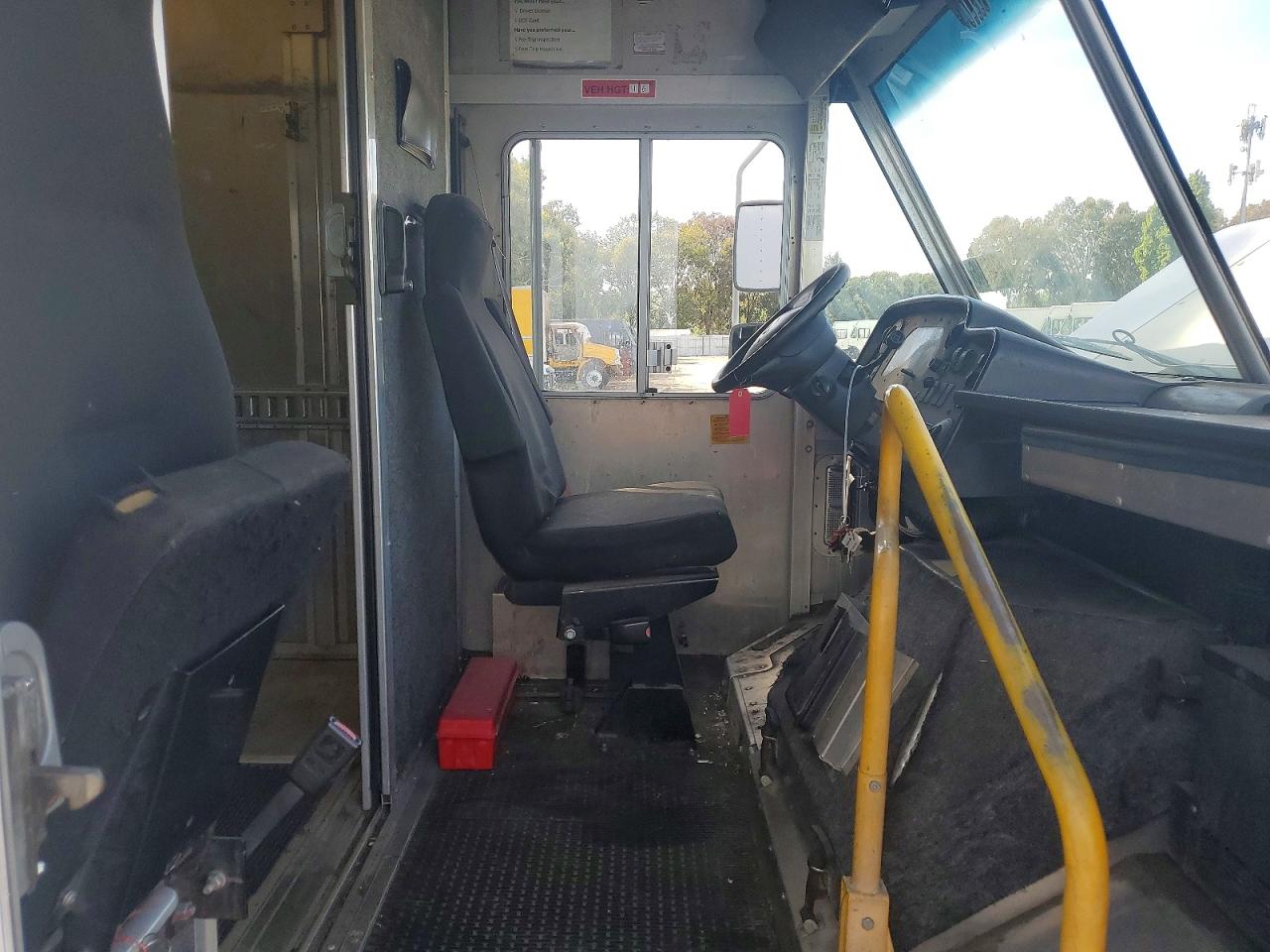 2010 Ford Econoline VIN 1FC4E4KLXADB01011 photo 10