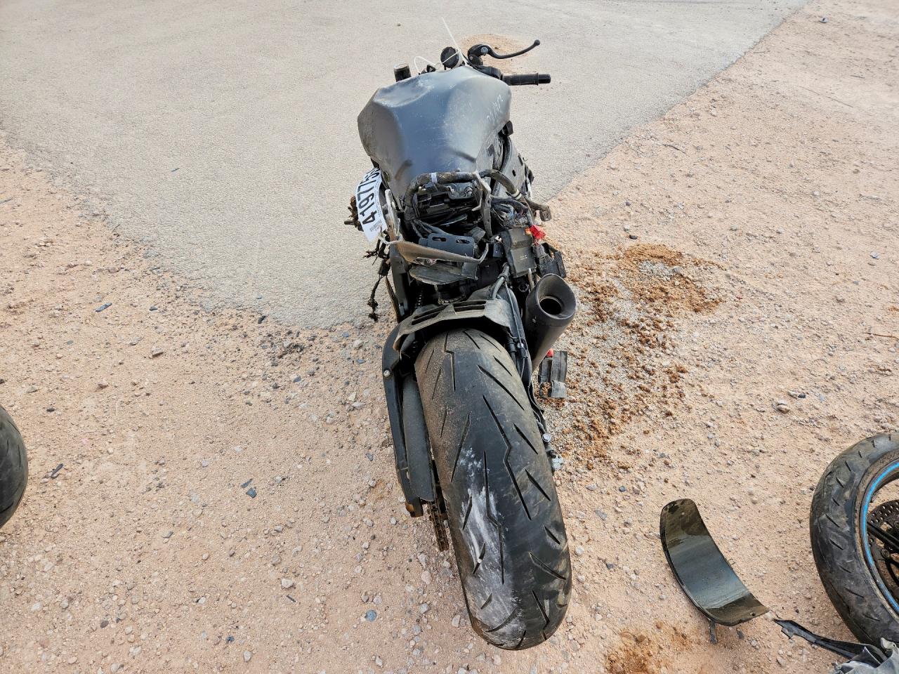 2025 Kawasaki Zx636 VIN JKBZXJK13SA008868 photo 4