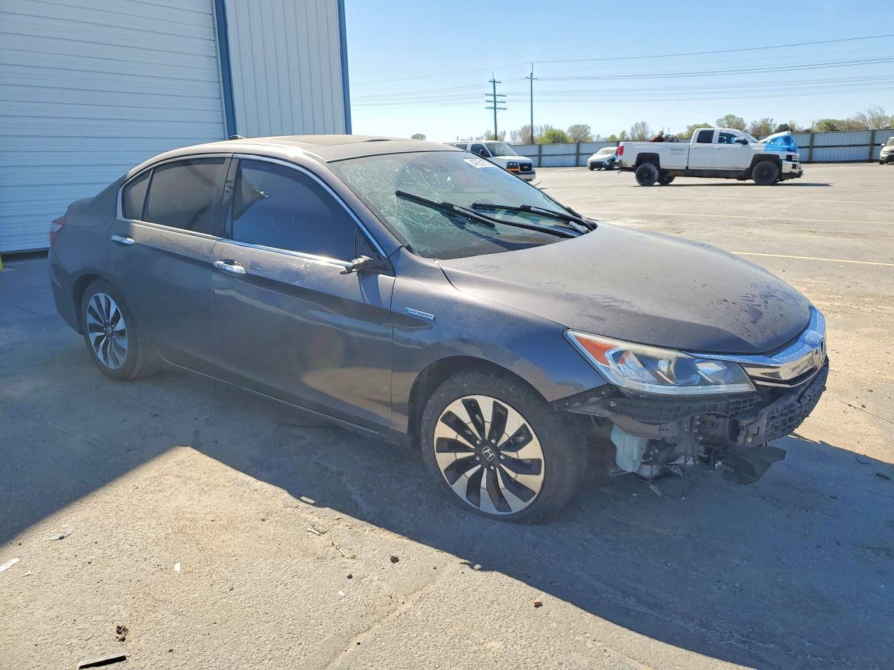 2017 Honda Accord VIN JHMCR6F53HC028490 photo 4