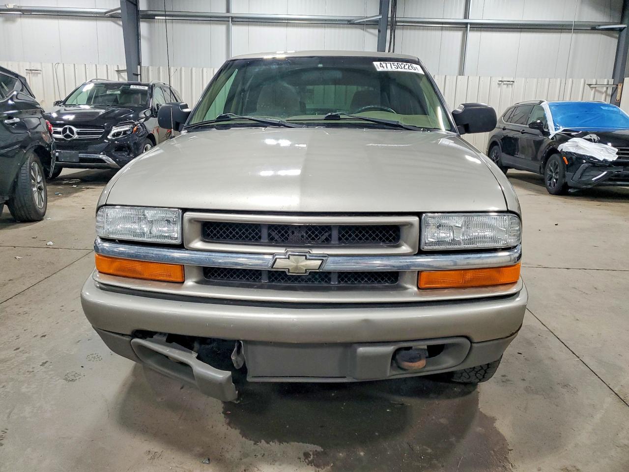 2002 Chevrolet Blazer VIN 1GNDT13W92K201151 photo 5