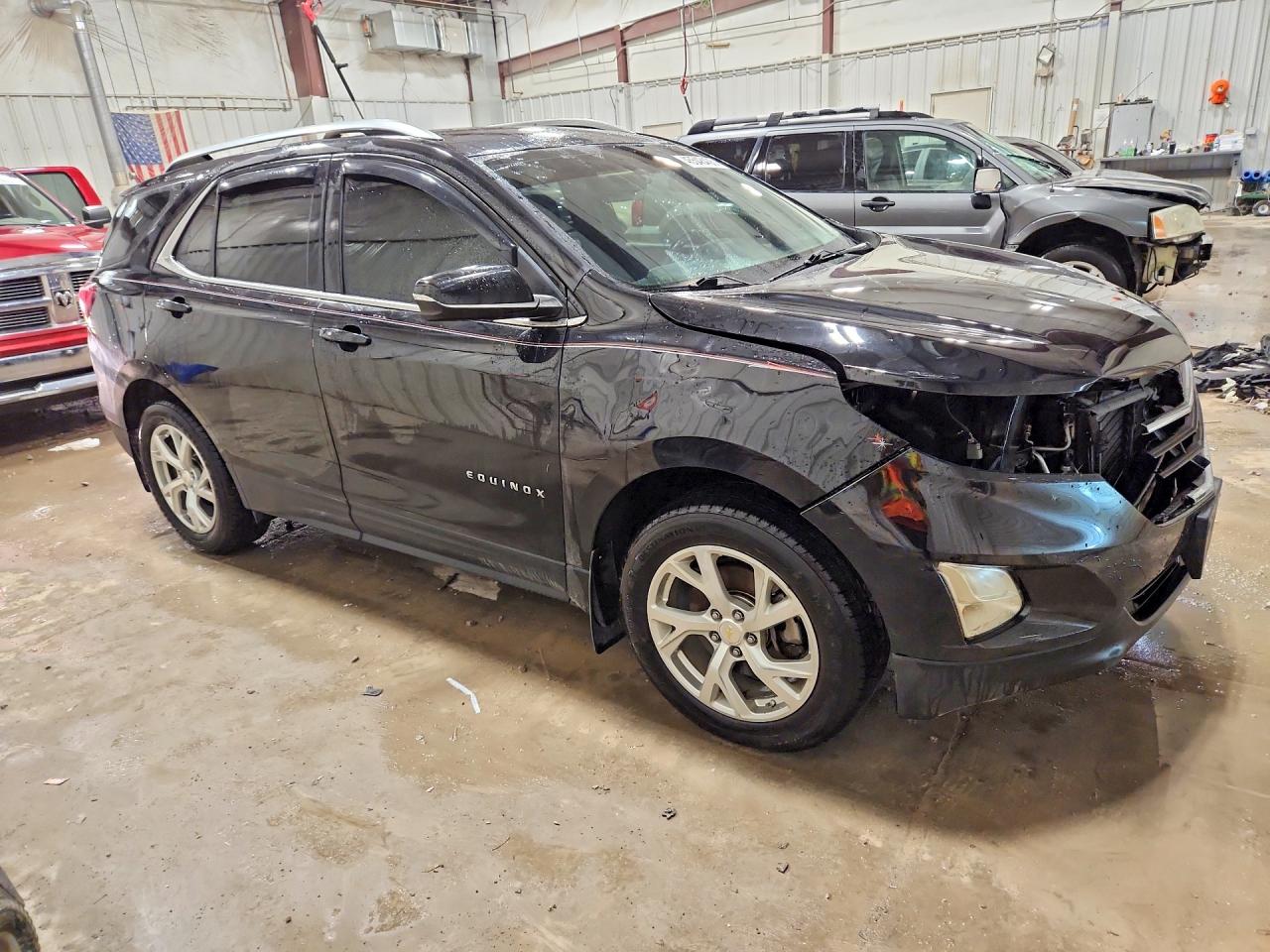 2018 Chevrolet Equinox VIN 2GNAXTEX5J6261681 photo 4