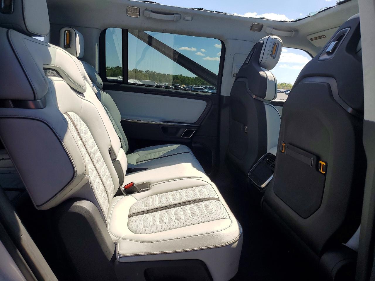 2023 RIVIAN Ris VIN 7PDSGABA8PN016999 photo 11