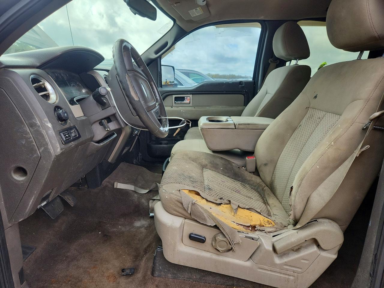 2010 Ford F150 VIN 1FTFW1CVXAFA85174 photo 7