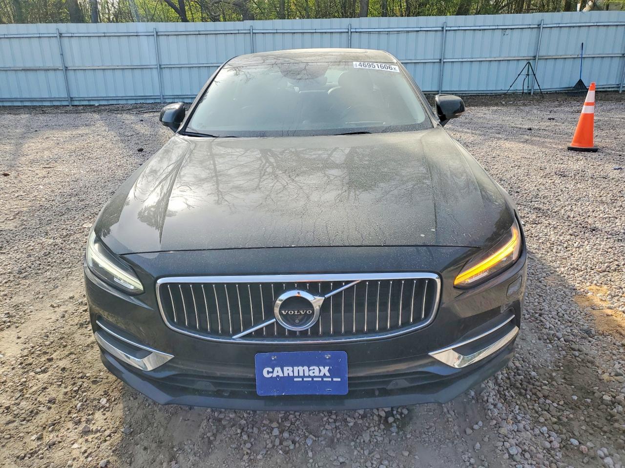 2017 Volvo S90 VIN YV1A22ML5H1004883 photo 5