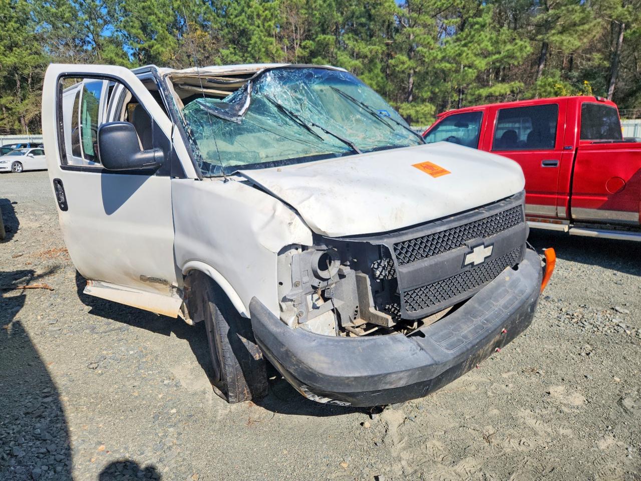 2006 CHEV Express VIN 1GCGG25V661187547 photo 4