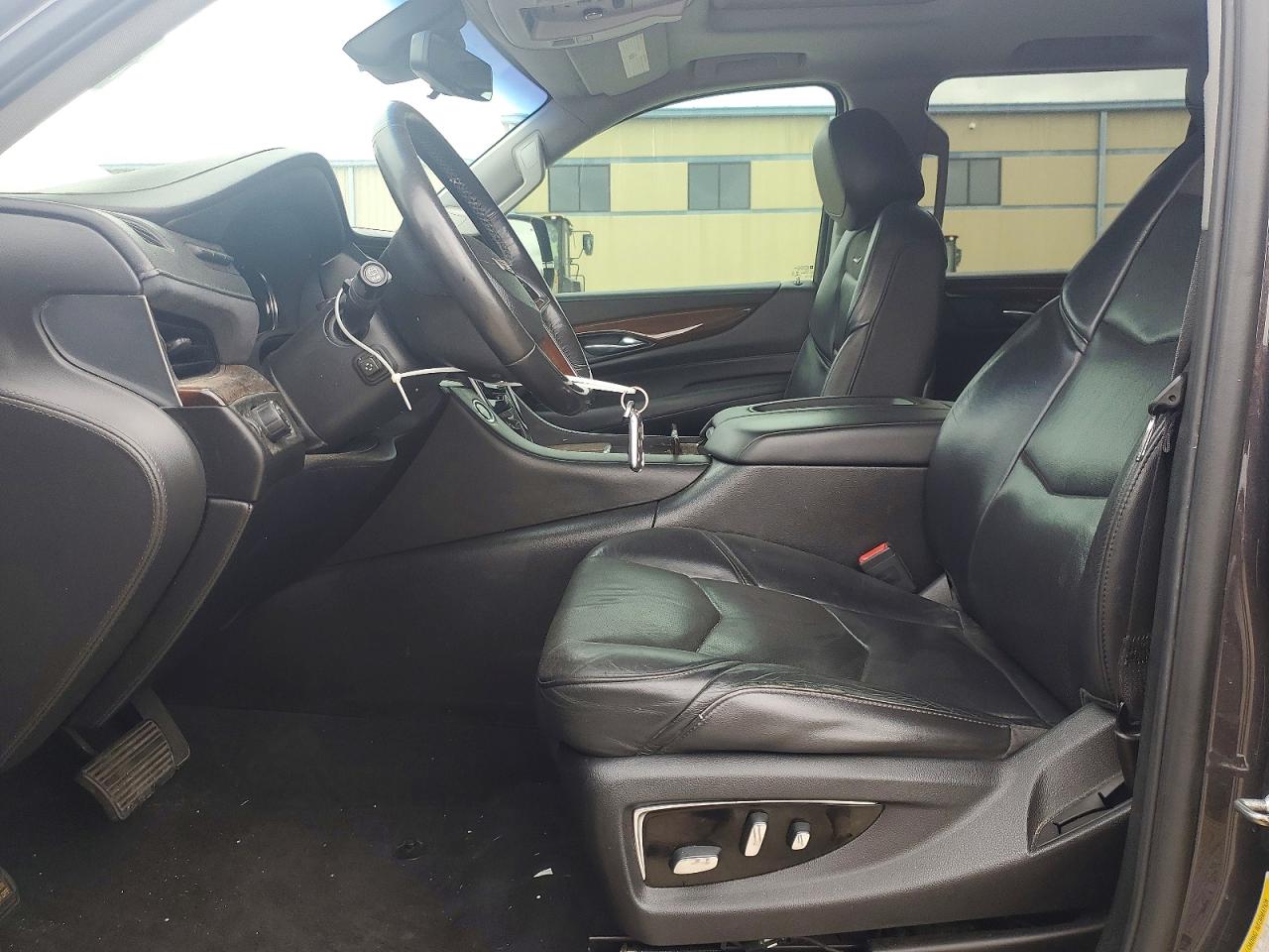 2018 Cadillac Escalade VIN 1GYS3BKJXJR368601 photo 7