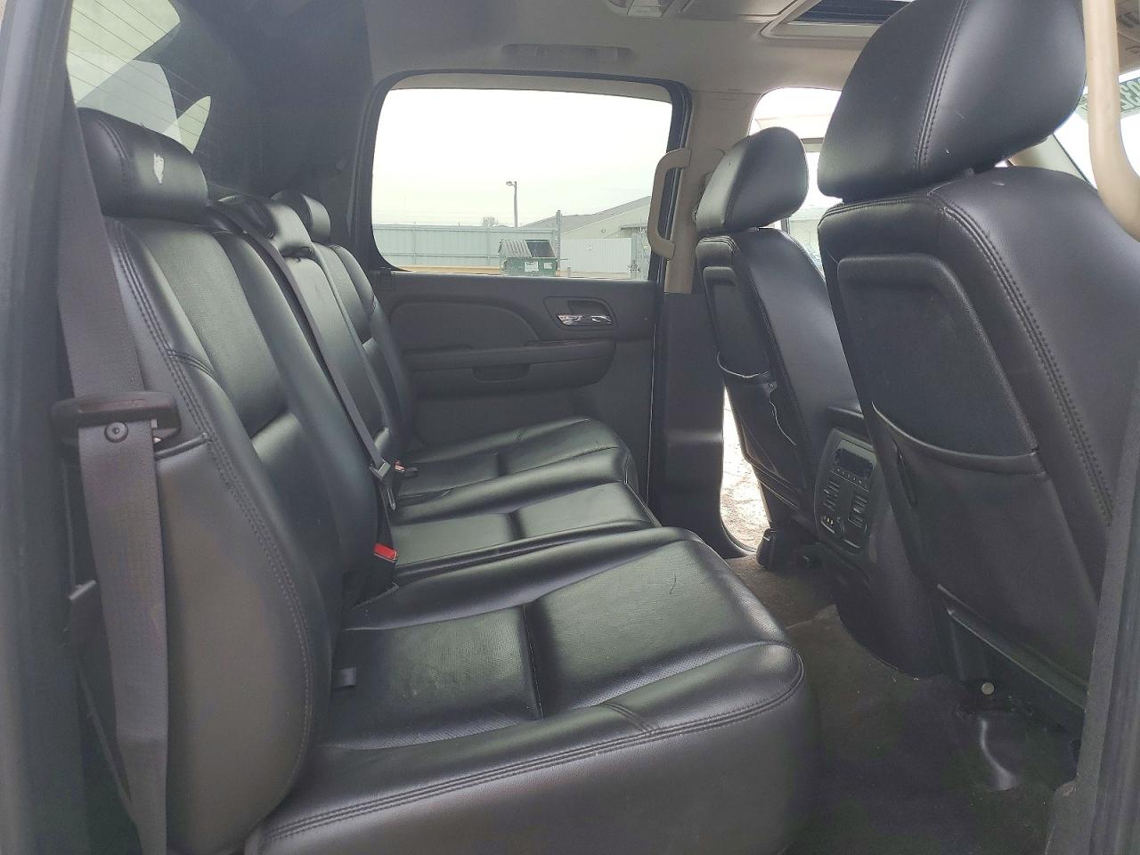 2011 Chevrolet Avalanche VIN 3GNTKGE35BG131482 photo 10