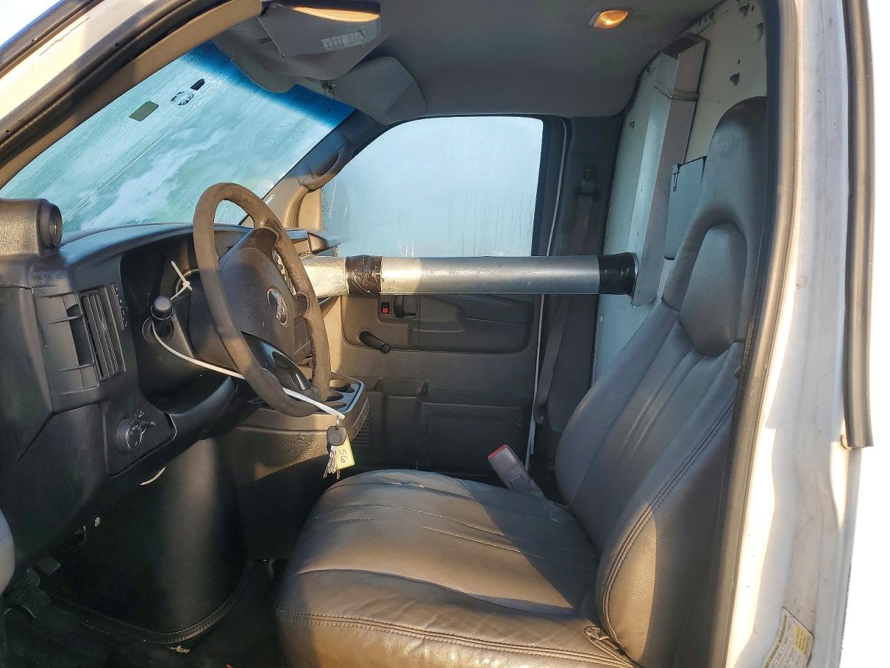 2009 GMC Savana un VIN 1GDGG31C191900798 photo 7
