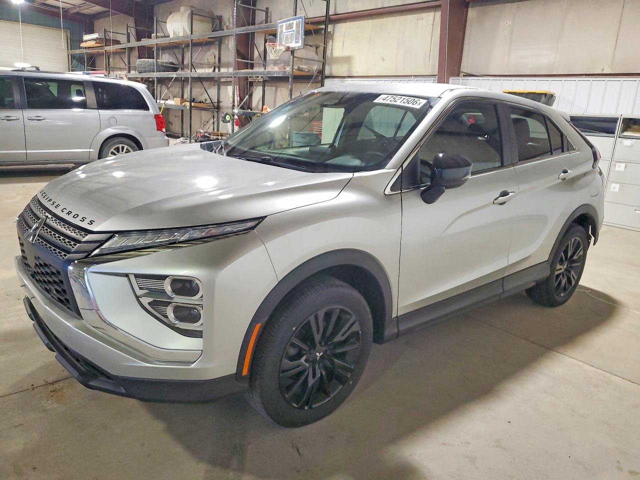 2023 Mitsubishi ECLIPSE VIN JA4ATVAA3PZ010845 photo 1