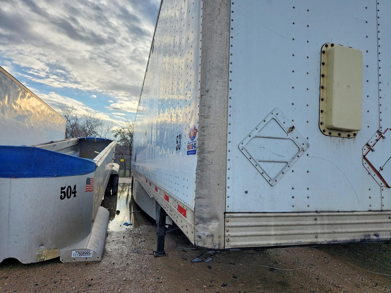 2014 UTILITY All models VIN 1UYVS2535EP766286 photo 9