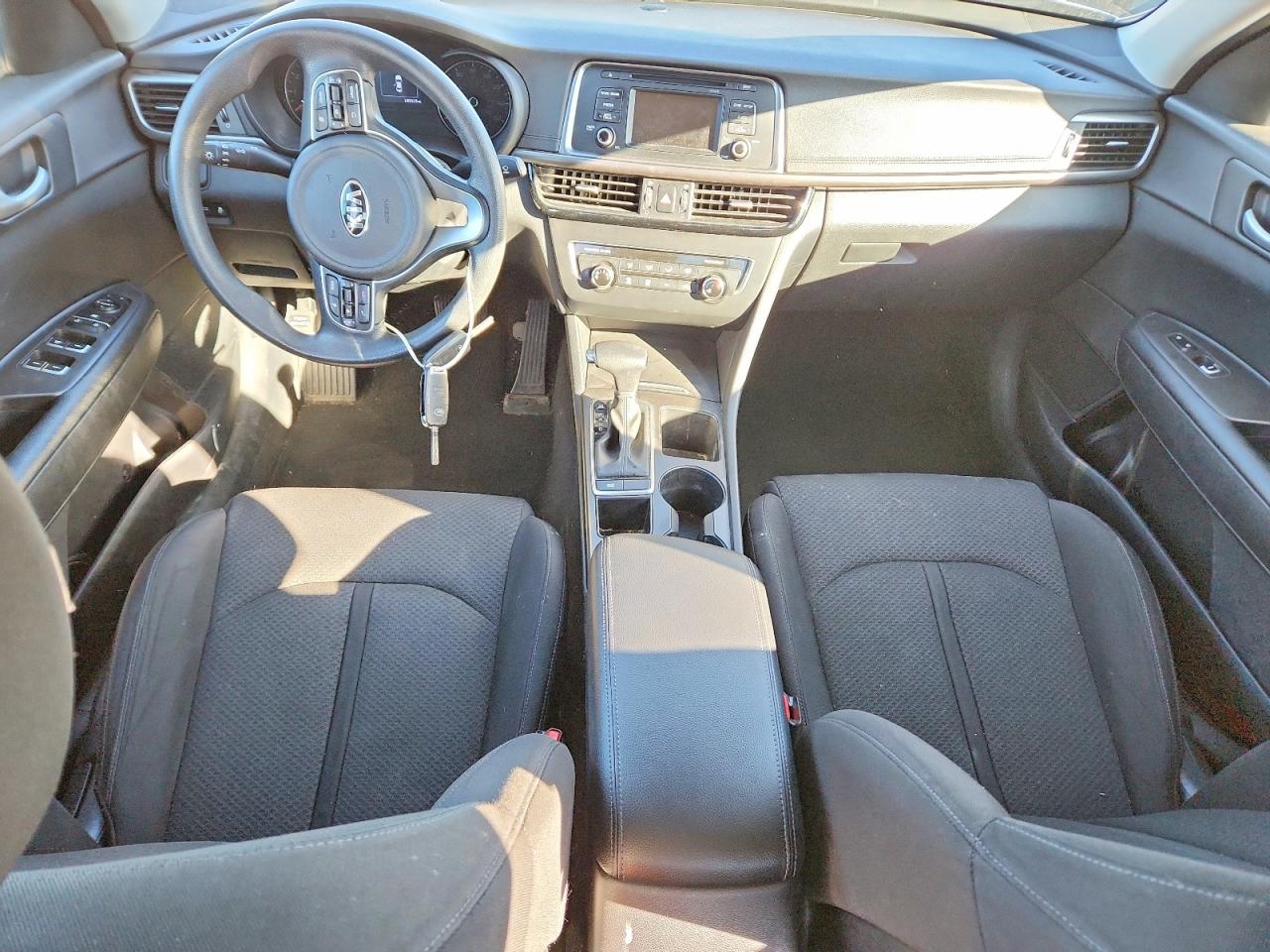2017 Kia Optima VIN KNAGT4L30H5148566 photo 8