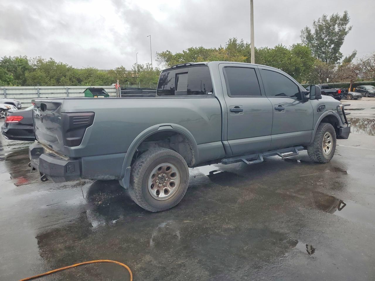 2019 Nissan TITAN VIN 1N6BA1F43KN521013 photo 3