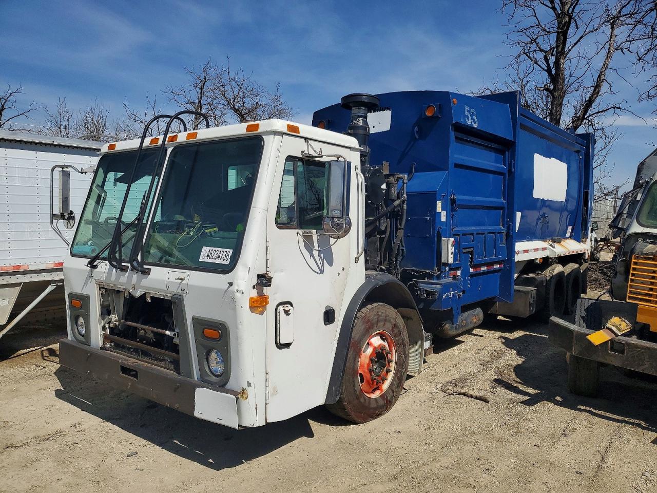 2010 MACK All other VIN 1M2AU02C4AM003408 photo 2