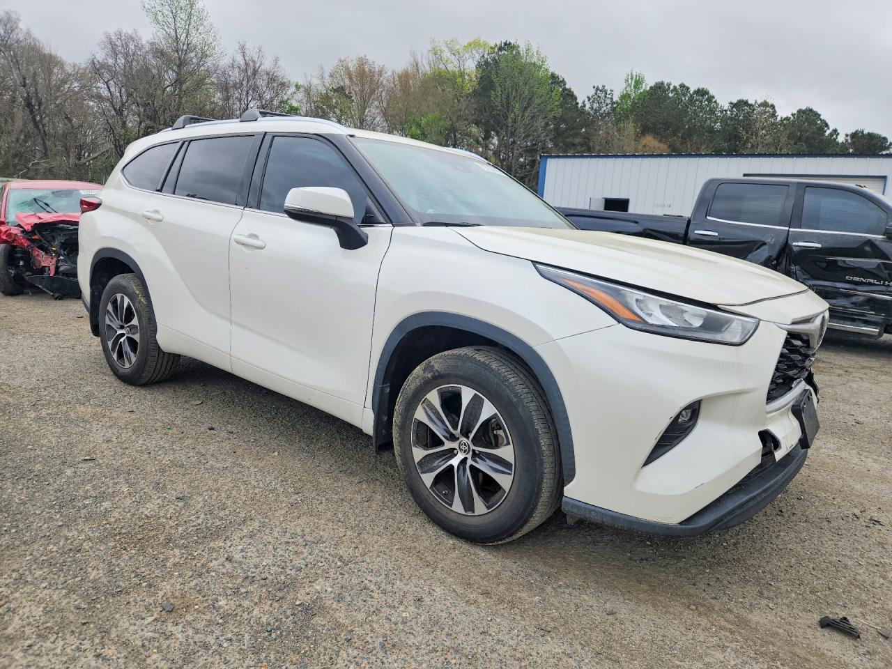 2020 Toyota Highlander VIN 5TDGZRBH7LS508964 photo 4