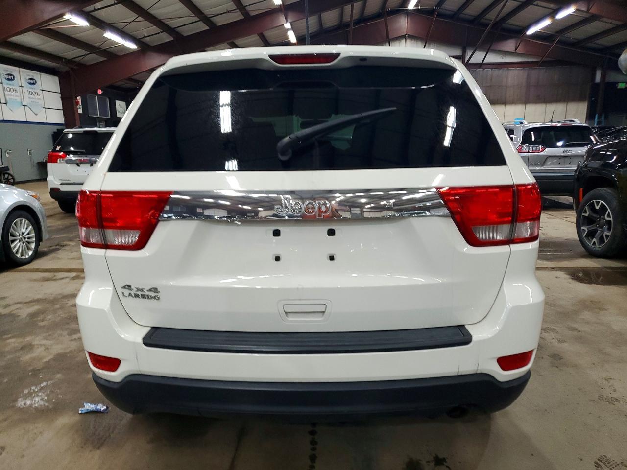 2011 Jeep Grand cher VIN 1J4RR4GG0BC640955 photo 6