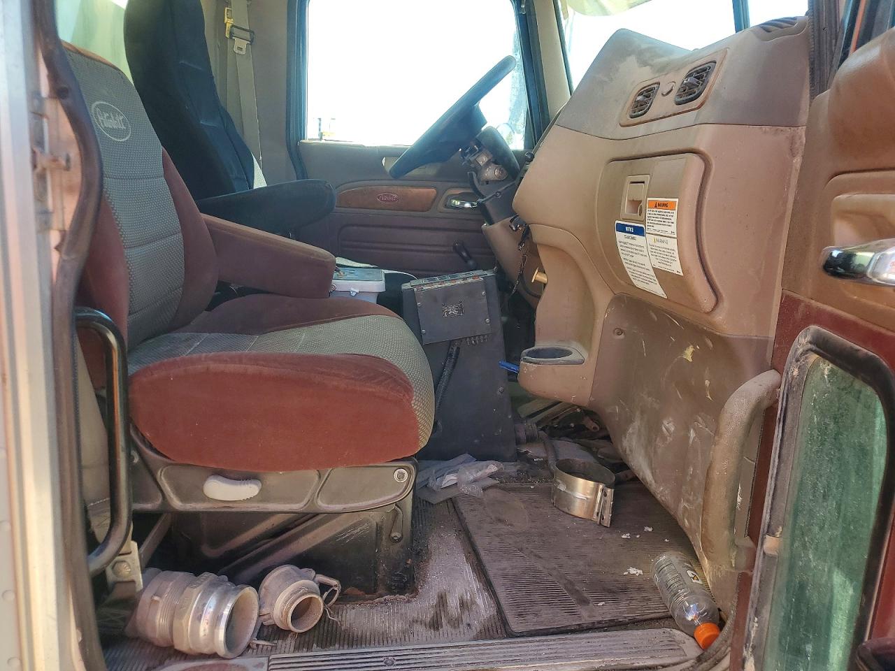 2009 PETERBILT All other VIN 1NPWLU0X59D769291 photo 5