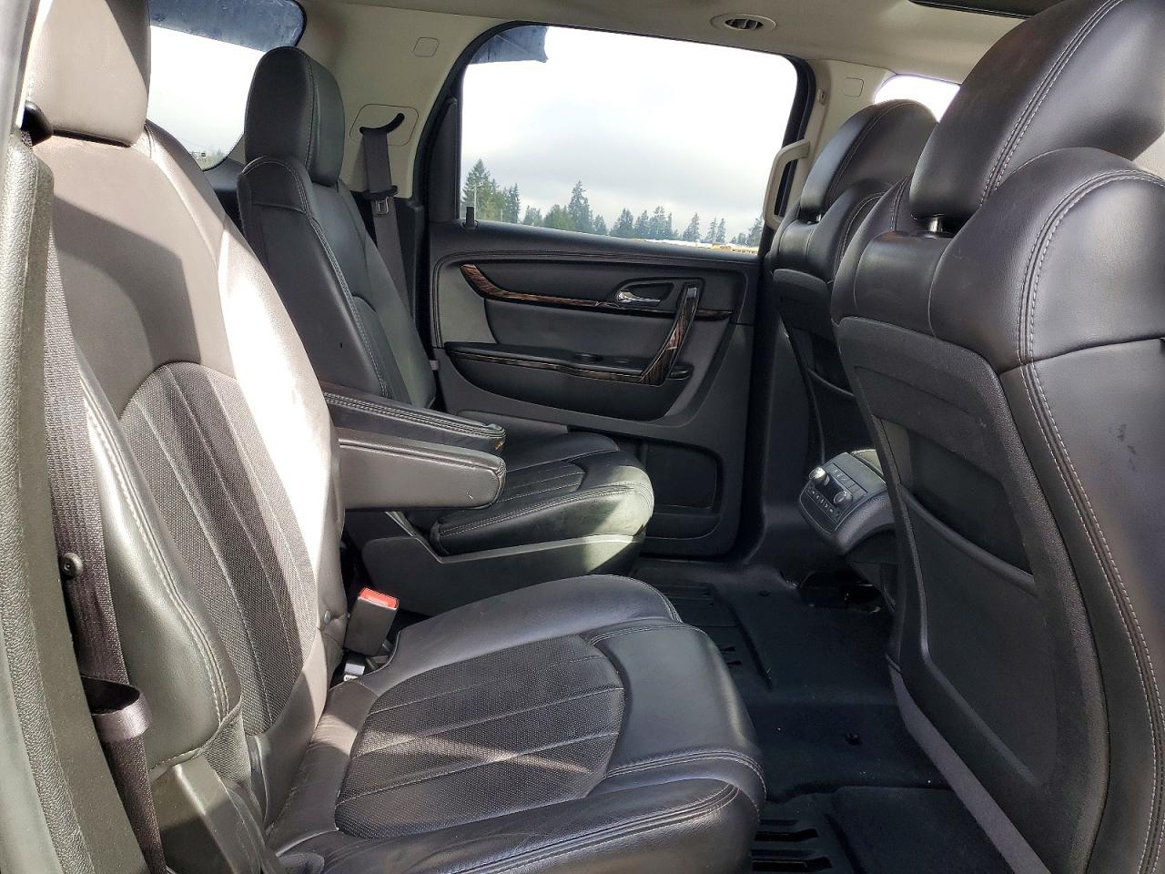 2013 GMC Acadia den VIN 1GKKVTKD6DJ161923 photo 11