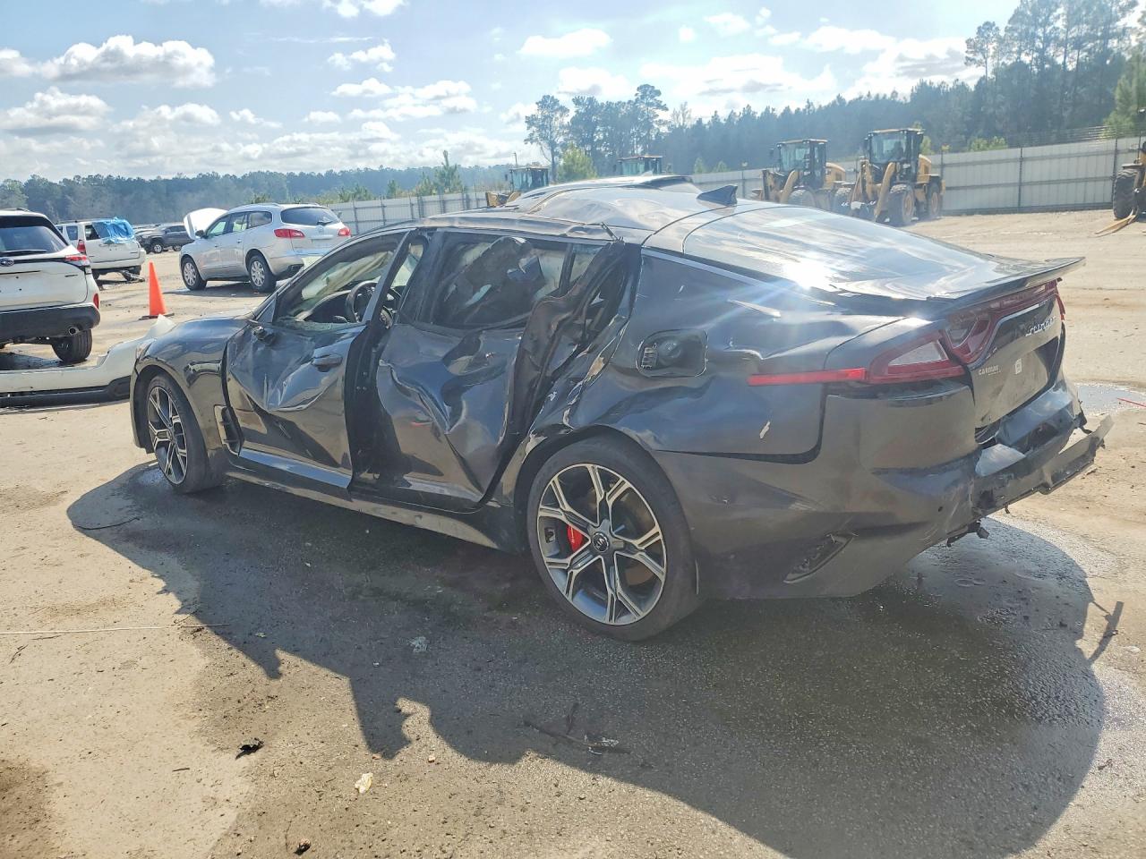 2020 Kia Stinger VIN KNAE55LC4L6079777 photo 2