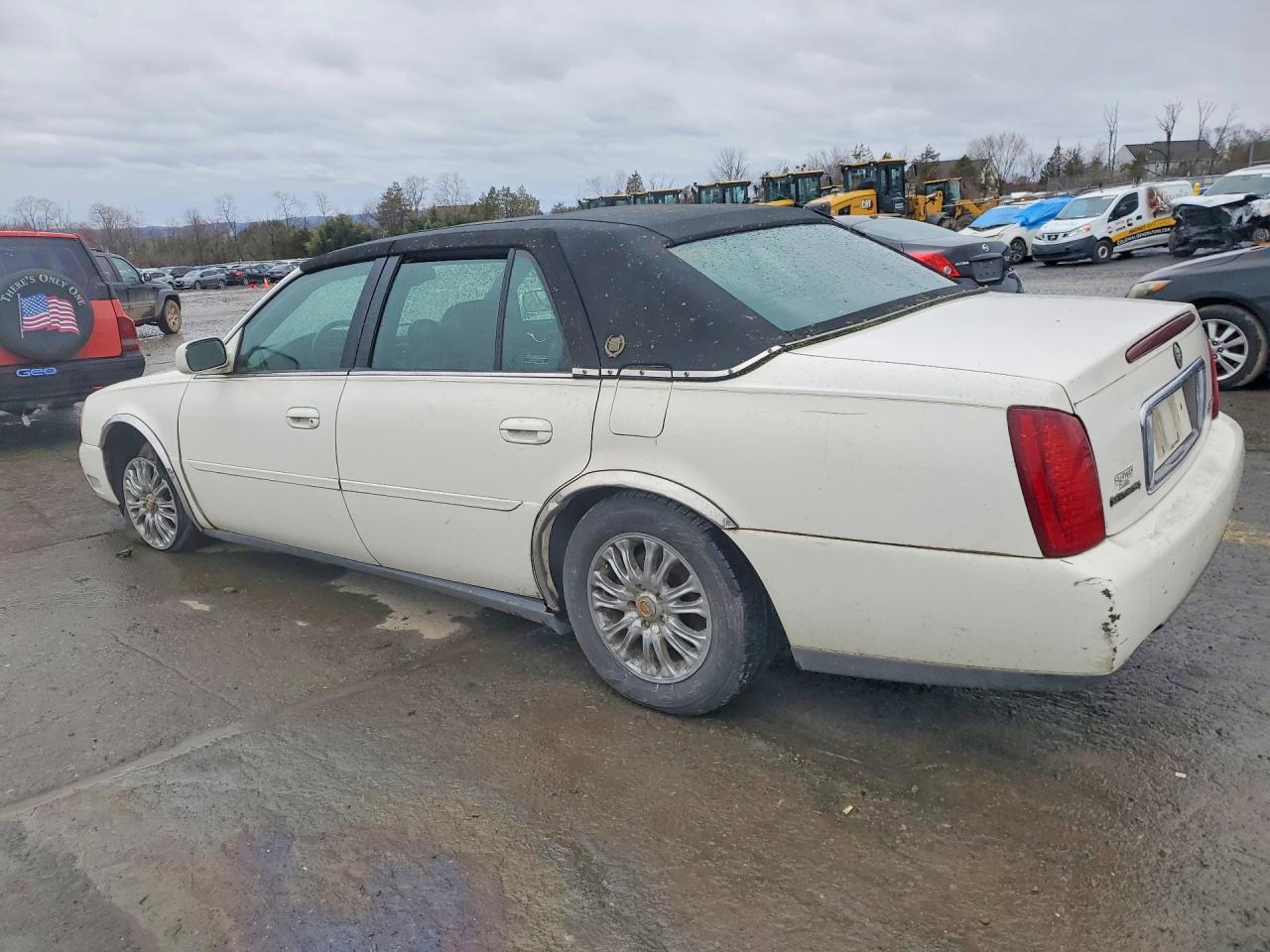 2001 Cadillac Deville VIN 1G6KD54YX1U143416 photo 2