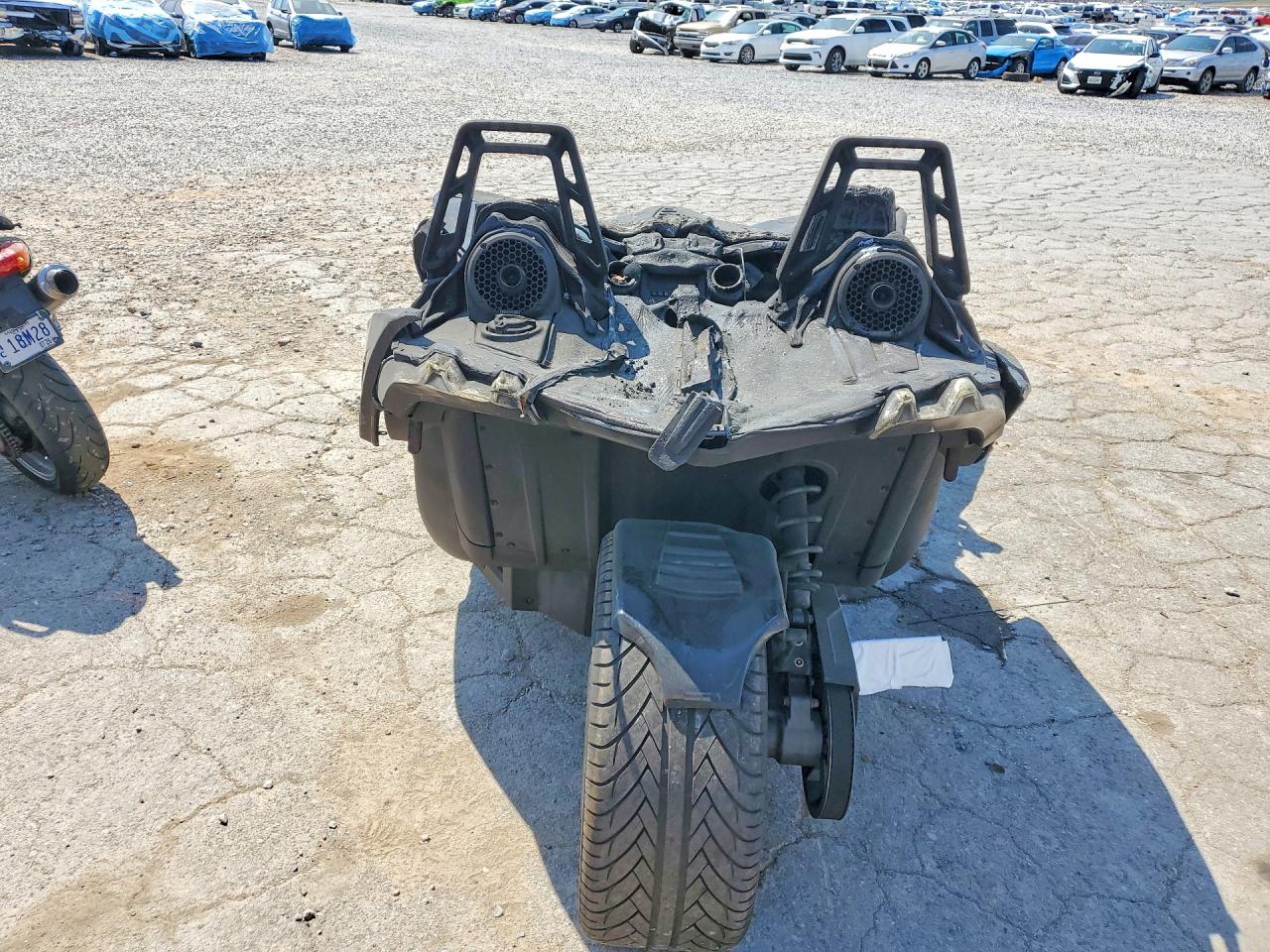 2019 Polaris Slingshot VIN 57XAAPFA0K8135663 photo 6