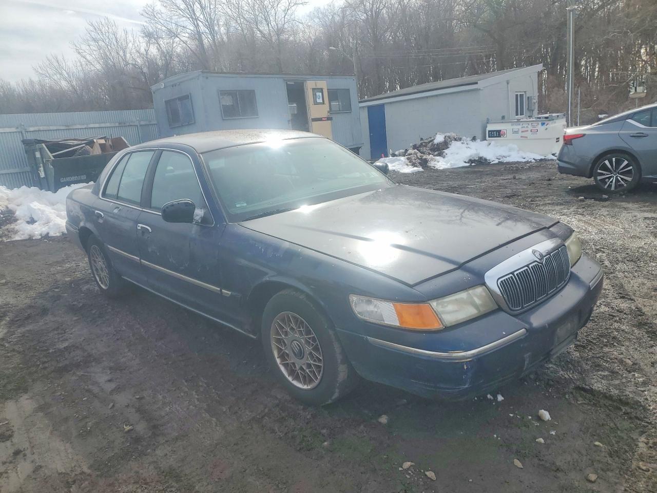 2000 Mercury Grand marquis VIN 2MEFM74W0YX683092 photo 4