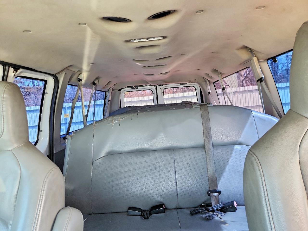 2009 Ford Econoline VIN 1FBNE31L19DA73843 photo 10