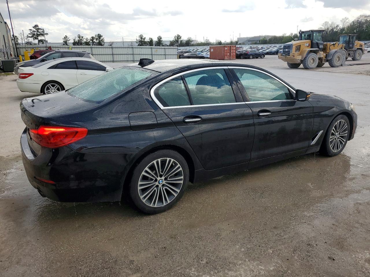 2017 BMW 5 series VIN WBAJA5C30HG894005 photo 3