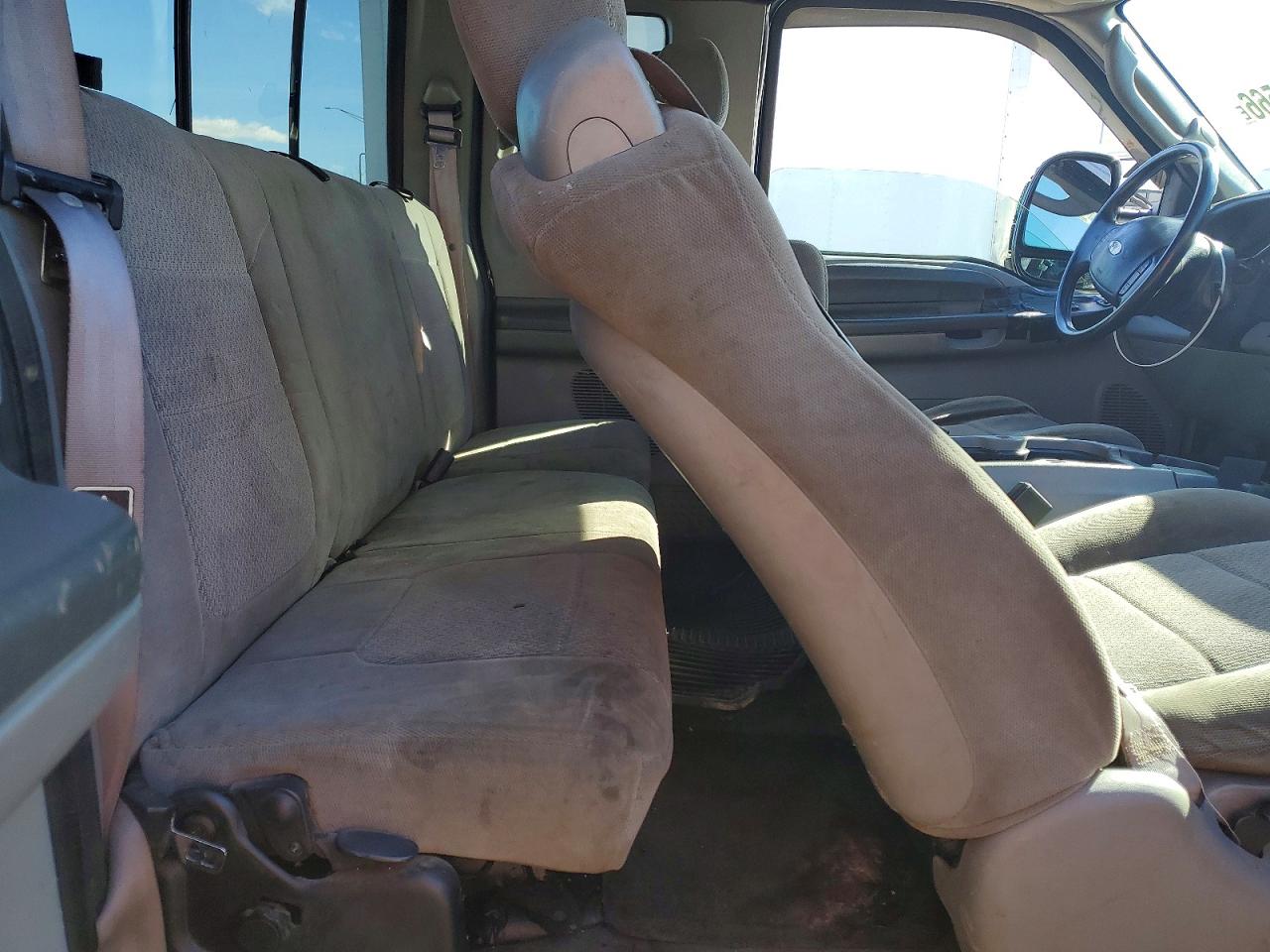 2004 Ford F350 srw s VIN 1FTSX30L14EA95824 photo 11