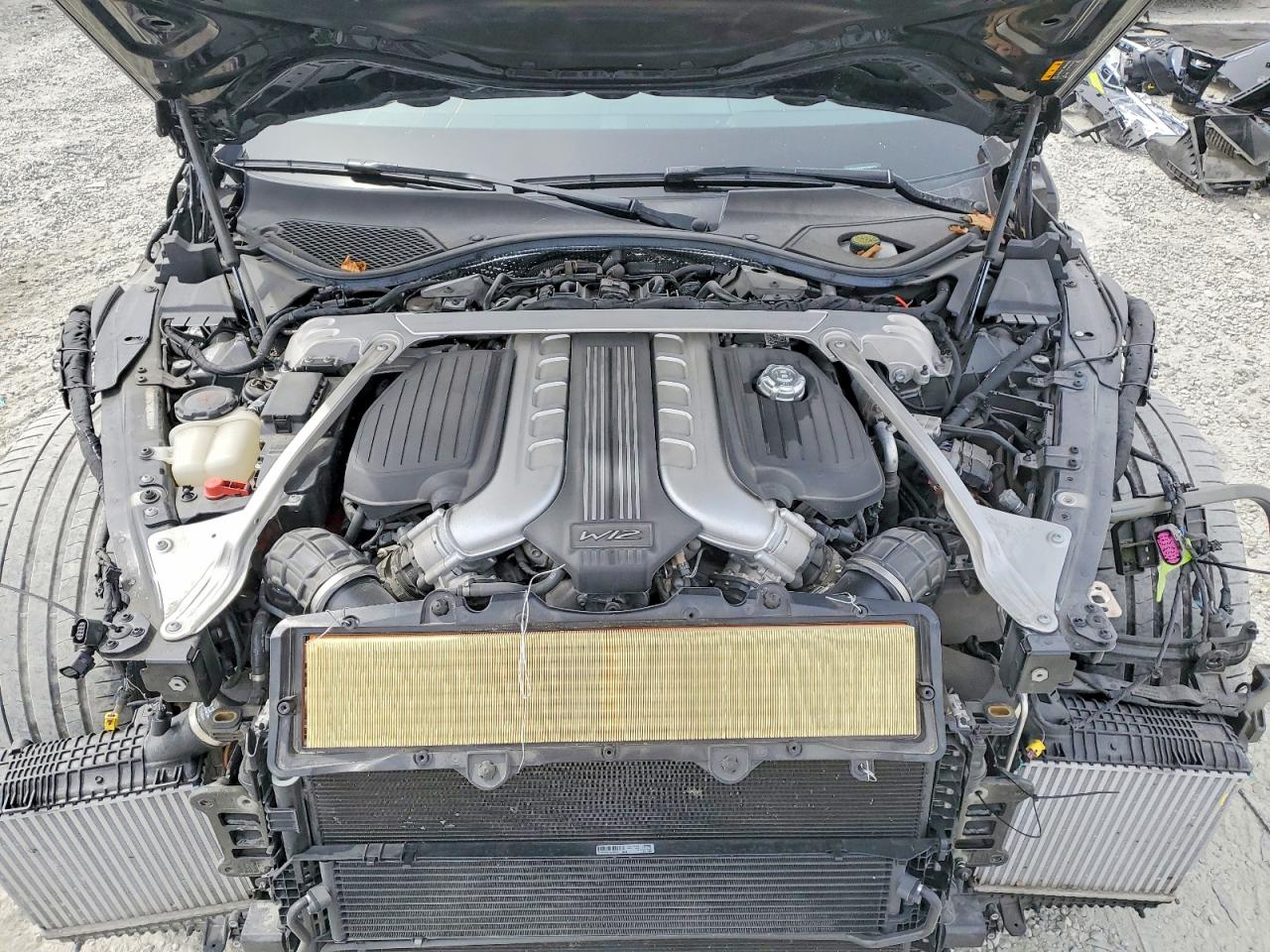 2022 Bentley Continenta VIN SCBDT4ZG0NC096513 photo 11