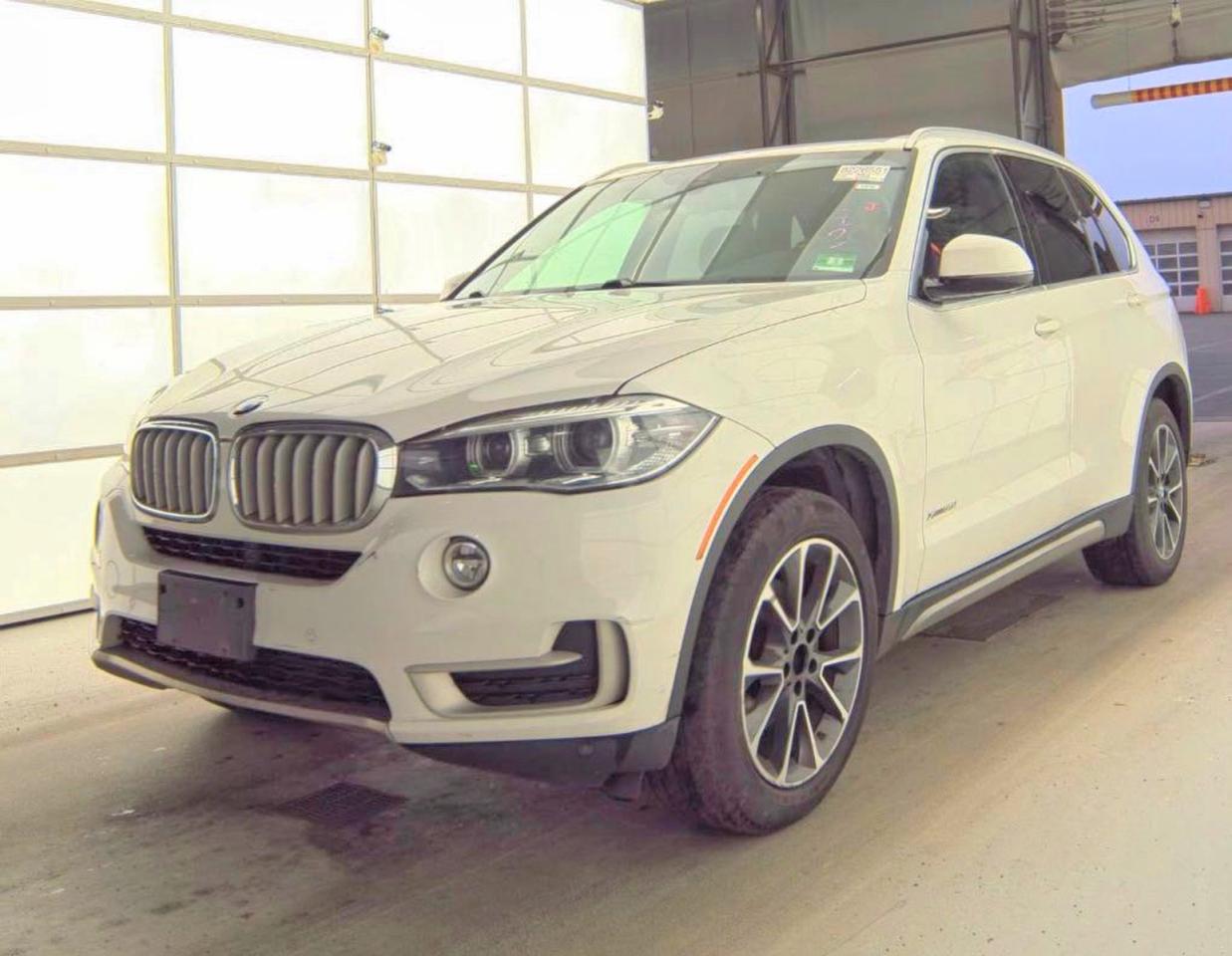 2018 BMW X5 VIN 5UXKR0C52J0Y02782 photo 2