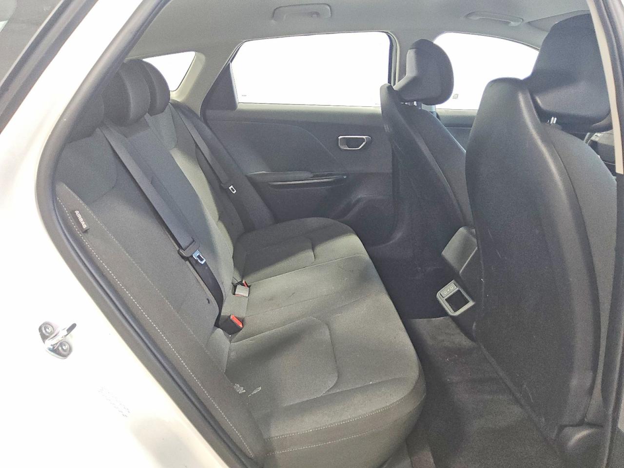 2025 Kia All other VIN 3KPFT4DE8SE156506 photo 10