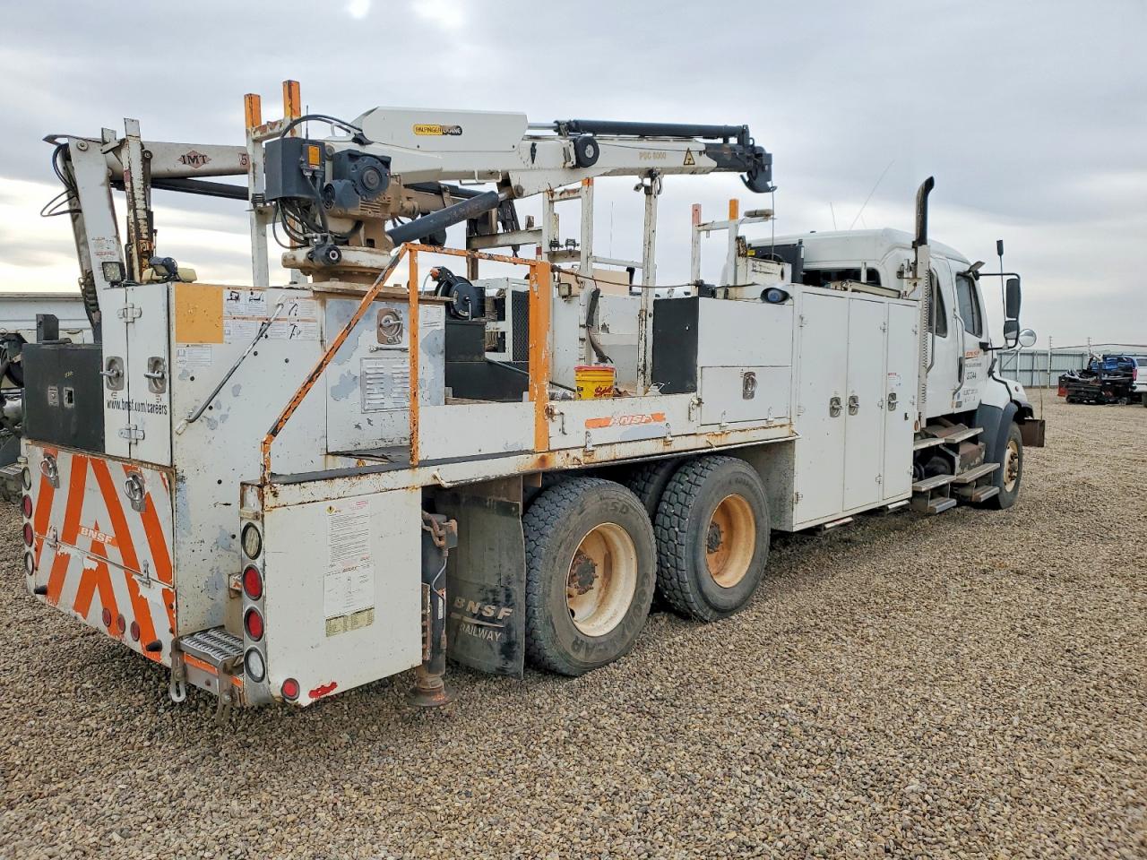2013 FREIGHTLINER All other VIN 1FVHG5BSXDHFG3903 photo 4