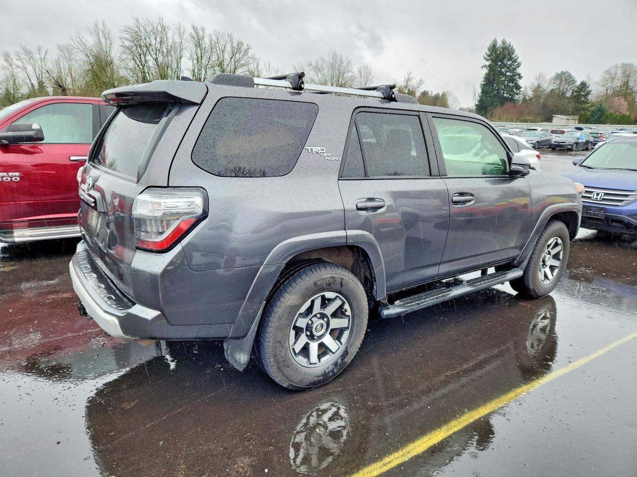 2018 Toyota 4runner VIN JTEBU5JRXJ5546084 photo 3
