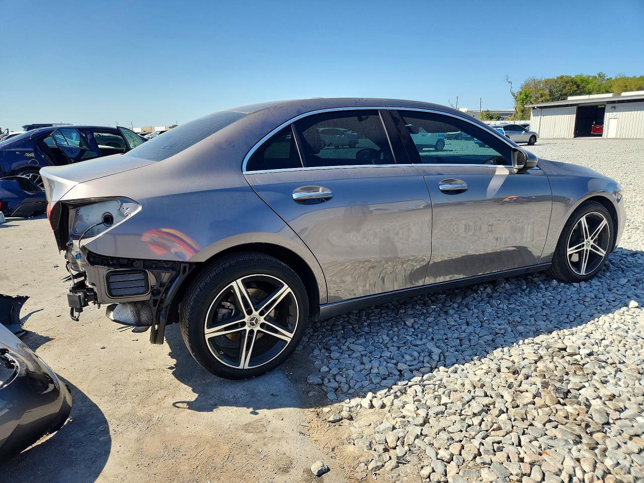 2022 Mercedes-Benz A-class VIN W1K3G4EB5NJ337359 photo 3