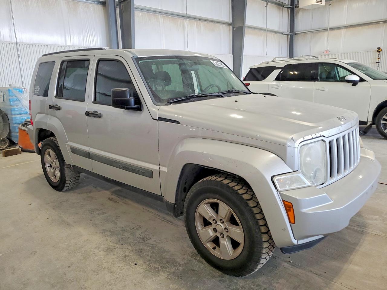 2010 Jeep Liberty VIN 1J4PN2GK8AW131639 photo 4